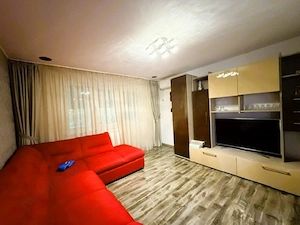 Apartament 2 camere Str. Libertatii etaj 1 - imagine 13
