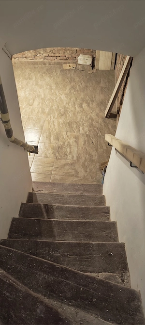 Livada Poștei, apartament în casă, curte cu acces auto. - imagine 12