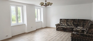 Livada Poștei, apartament în casă, curte cu acces auto. - imagine 6