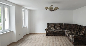 Livada Poștei, apartament în casă, curte cu acces auto. - imagine 11