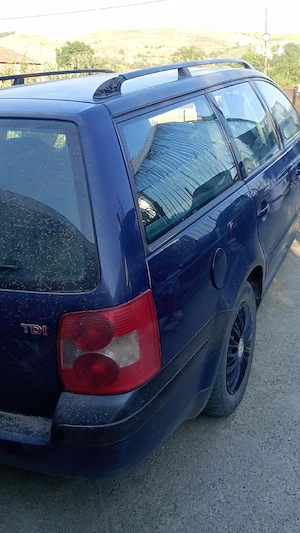 vind vw passat an 2001 in stare de funcționare cu acte la zi si fiscalmotor de 1 8 tdi consum micClu - imagine 2