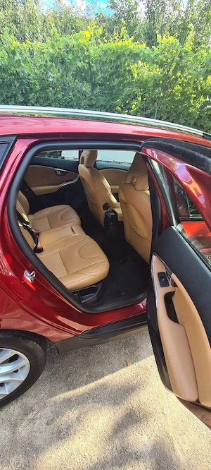 V40 cross country D3 150 cp - imagine 5