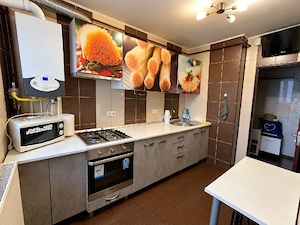    Apartament cu 3 camere de închiriat   Micro 20 - imagine 7