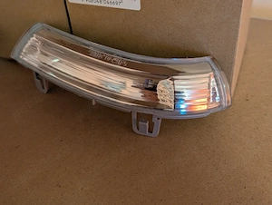 Semnalizare oglinda stanga/dreapta VW Passat B6 Golf 5 Sharan - imagine 3