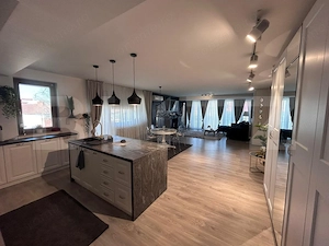 Apartament cu 3 camere, 87 mp, zona Ramada