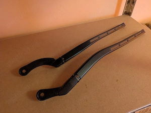 Brat stergator brațe stergatoare stanga/dreapta fata Audi A4 B6/B7 