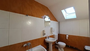 Spatiu de birou la casa cu curte si parcari in Buna Ziua - imagine 9