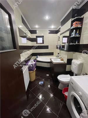 Apartament 2 camere decomandate loc parcare balcon Brana Selimbar - imagine 8