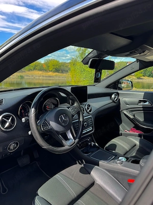 Mercedes-Benz CLA 200d  - imagine 6