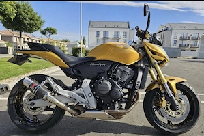 Vând Honda Hornet 600 
