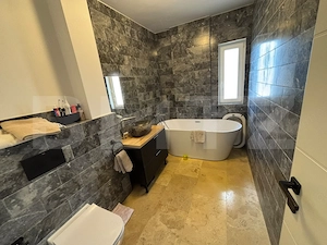 Apartament 3 camere  72 mp - imagine 2