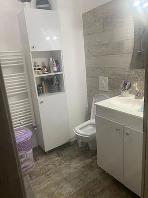 Apartament 2 camere ,Bucuresti Sector 4, vis-a-vis Metrou Berceni, loc parcare inclus in pret. - imagine 3