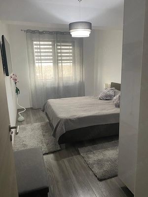 Apartament 2 camere ,Bucuresti Sector 4, vis-a-vis Metrou Berceni, loc parcare inclus in pret. - imagine 5