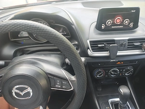     Mazda 3 2017 Benzină Automat   98.000 km   Stare foarte bună - imagine 8