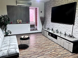 Apartament 2 cam Titan  55 mp 1977 centrala proprie - imagine 2