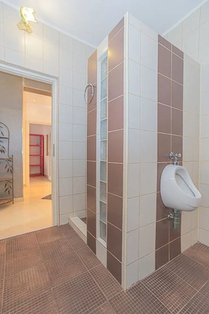Apartament cu 2 camere, 89,95 mp utili, decomandat – Eforie Nord, etaj 1 - imagine 8