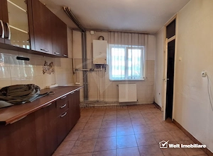 Vanzare apartament 3 camere, Zorilor, strada Lunii - imagine 4