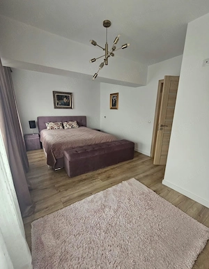 Vând apartament spațios mobilat și utilat, încălzire în pardoseală  - imagine 4
