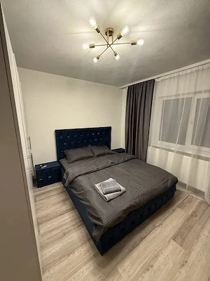 Apartament 2 camere, decomandat, renovat integral, mobilat și utilat – Rovine - imagine 4