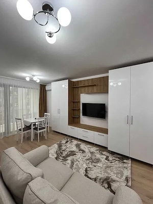 garsoniera HILS TITANIUM-centrala proprie-parcare proprie-metrou 3 minute