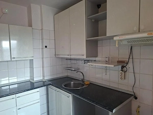 Apartament 2 camere decomandate cu living spatios, zonă centrală  Calea Moșilor - imagine 9