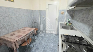 Apartament cu 2 camere, etaj intermediar, decomandat, zona Lipovei - imagine 6