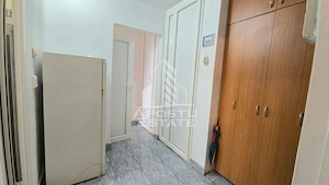 Apartament cu 2 camere, etaj intermediar, decomandat, zona Lipovei - imagine 7
