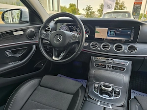 Mercedes Benz  E200 4MATIC  - imagine 10
