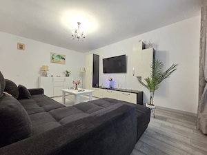 Apartament 2 camere decomandate IC Frimu etaj 1 renovat si mobilat - imagine 4