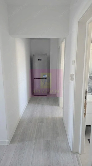 Vanzare apartament 3 camere Bd. Unirii stradal-Centru Civic - imagine 3