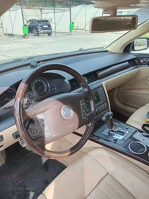 Vând Volkswagen Phaeton, motor 3.0 Diesel, rulaj de doar 195.000 km. - imagine 5