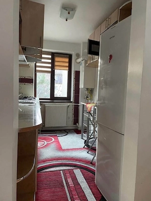 Se inchiriaza apartament - imagine 3