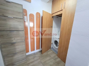 De inchiriat apartament cu 2 camere,  zona Spitalul judetean, et. 2, 450 E - imagine 2