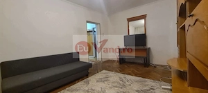 De vanzare apartament cu 2 camere, central, Bloc BR, et. 2, 76.000 euro