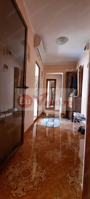De inchiriat apartament  2 camere, Micro 20, zona 2 Cocosi, et. 6, 1900 lei - imagine 3