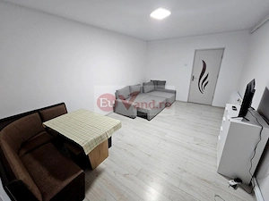 De vanzare apartament cu o camera, zona Reno - Doja, parter, 46.500 euro