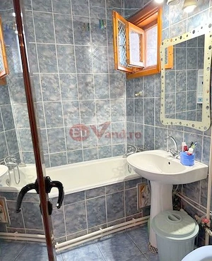 De vanzare apartament cu 3 camere, micro 38, et. 3, 63.000 euro - imagine 6
