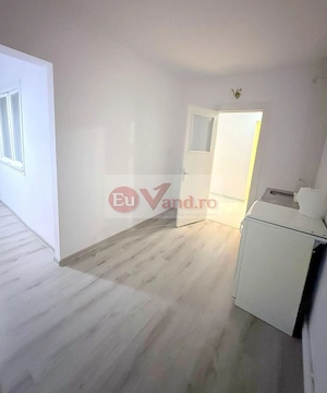 De vanzare apartament cu 2 camere, etaj 4/4, recent renovat, 26.000 euro - imagine 10