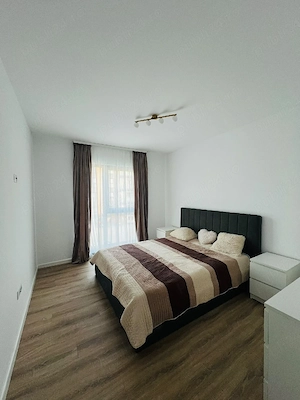 Închiriez apartament 2 camere Cristian  - imagine 2