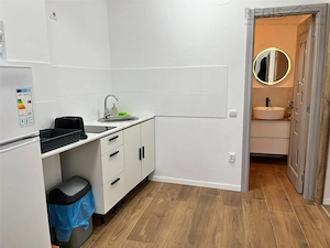 Apartament 2 camere la prima inchiriere,curte-zona Sinaia, centru - imagine 7