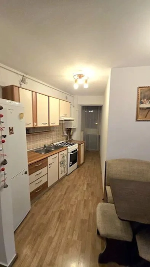 Apartament 2 camere zona Turnisor - imagine 3
