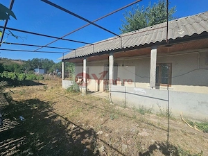 Teren 1800 mp + casa batraneasca - Fartanesti, jud. Galati - imagine 5