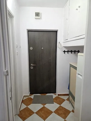 garsoniera dristor-metrou la scara blocului-modern - imagine 6