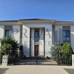 Casă tip triplex, 4 camere, 110 mp, central, Dumbrăvița