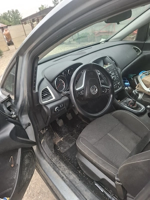 opel   astra j  17 dtr     nu are acte vand sau dezmembrez 1000euro - imagine 7