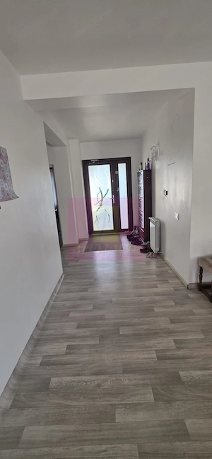 Vila cu 5 camere de închiriat în Câmpina - imagine 14