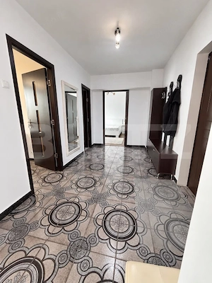 Apartament luminos, într-o zonă centrală, cu acces rapid la toate facilitățile. - imagine 2