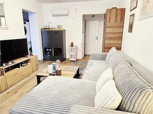 Apartament cu 2 camere de vanzare, renovat si mobilat - imagine 3