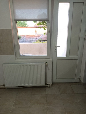 inchiriez apartament cu 1 camera la casa - imagine 5