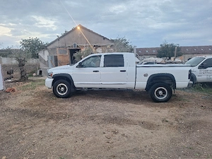 Dodge Ram 2500 Mega Cab LIMITED  - imagine 3